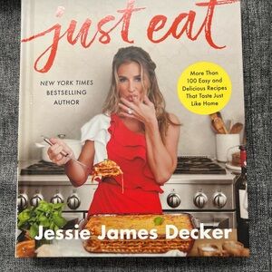Just Eat by Jessie James Decker Cookbook for Kitchen Enthusiasts